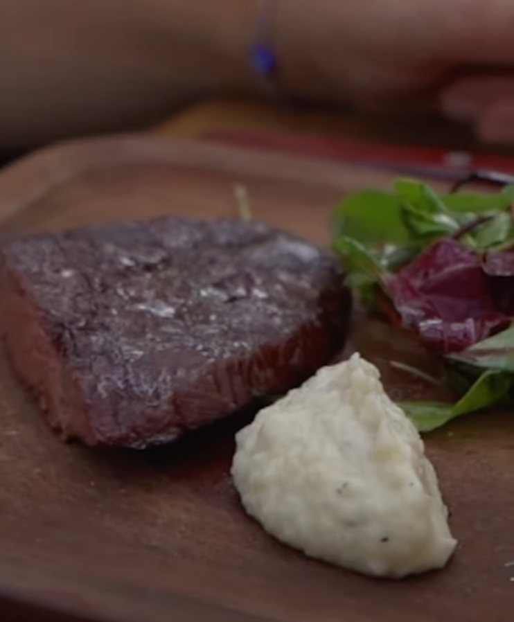 HANGED FLAT IRON STEAKS